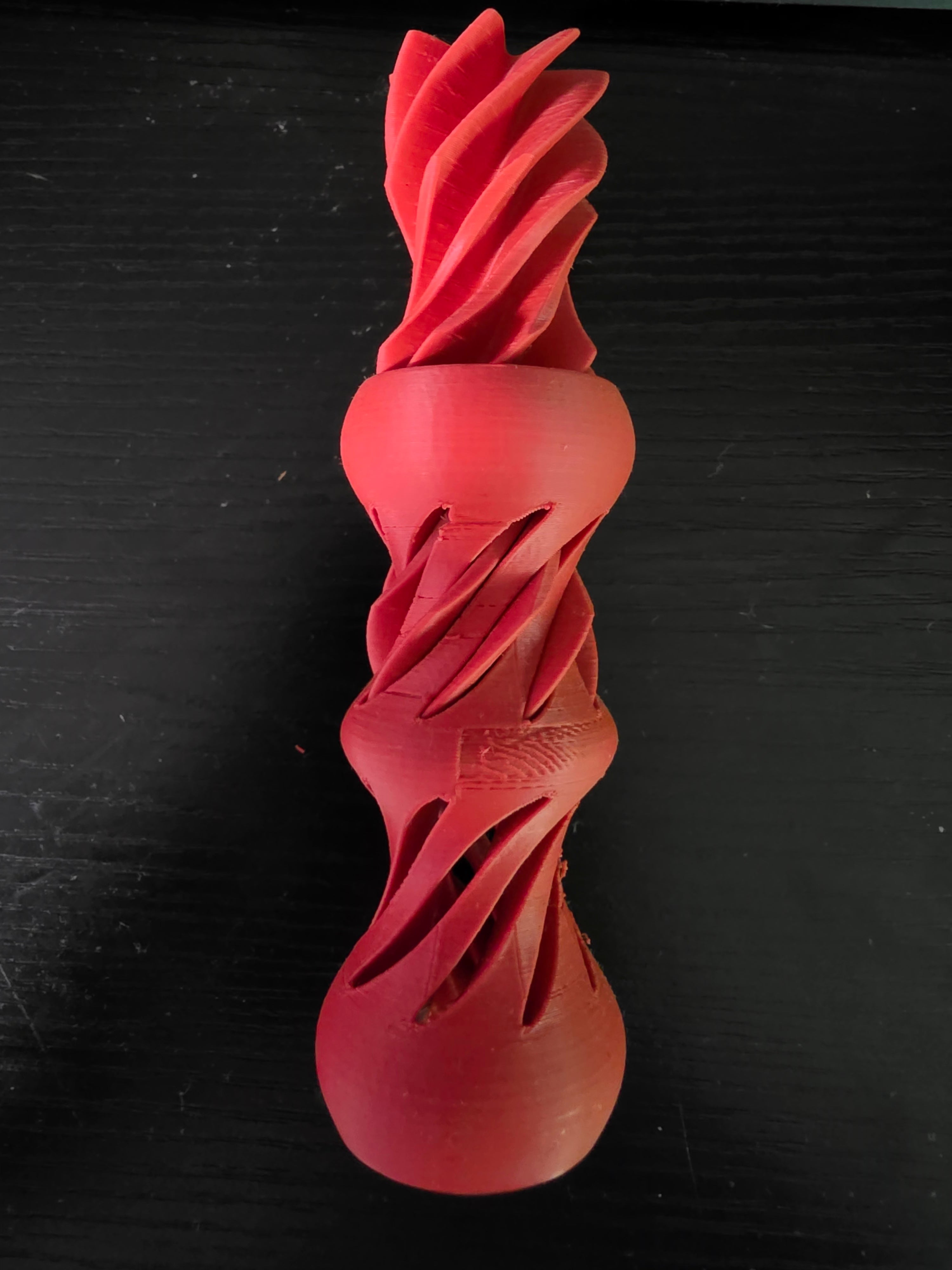 Interlacing spiral 3D printed fidget toy product view
